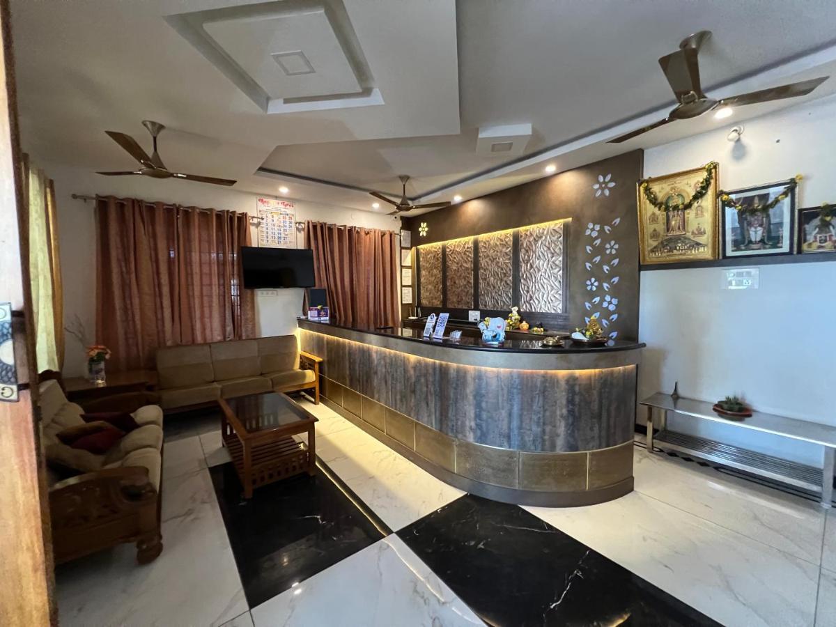 Raja Residency 호텔 Alāndurai 외부 사진